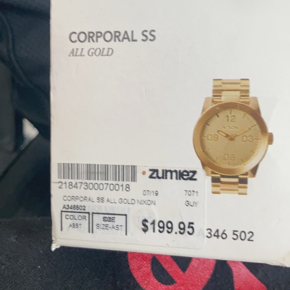 Nixon mens gold watch - Picture 2 of 2